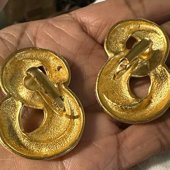 Vintage Gold Statement Earrings - Picture 4 of 10